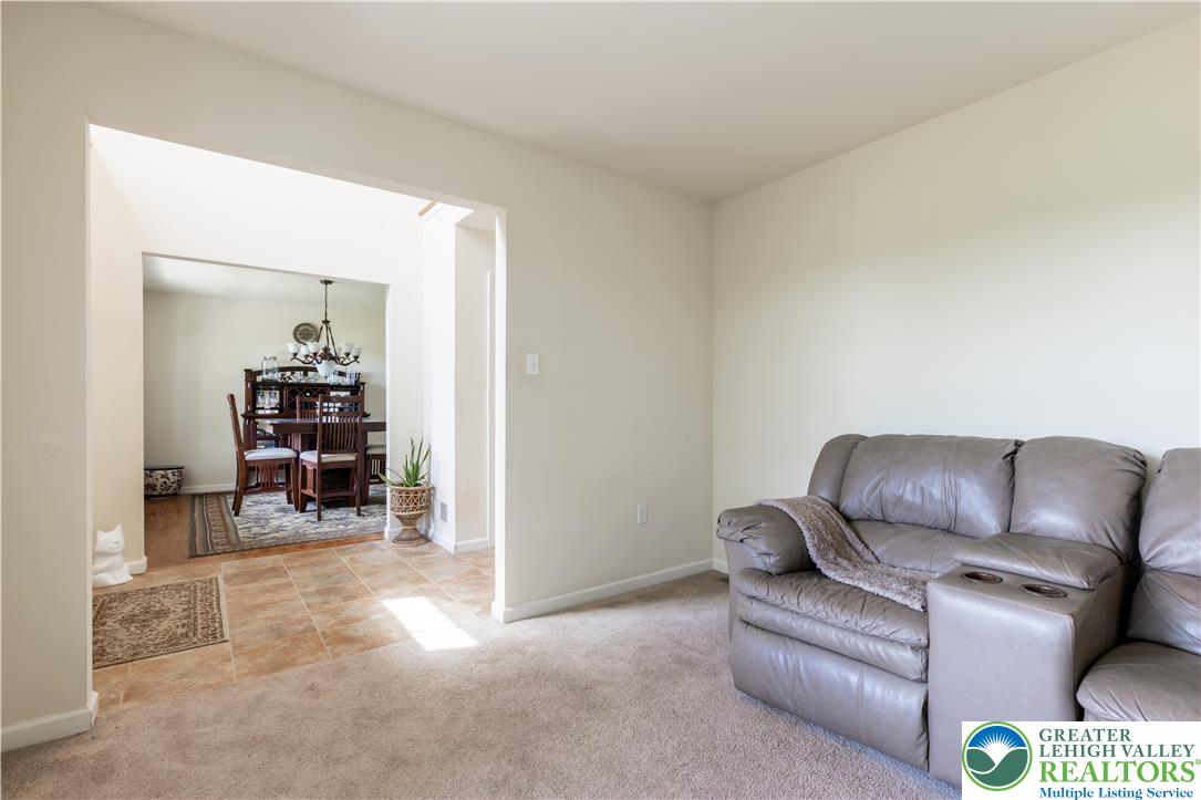 707 Gilbert Road Gilbert, PA 18331 - Photo 14 of 46