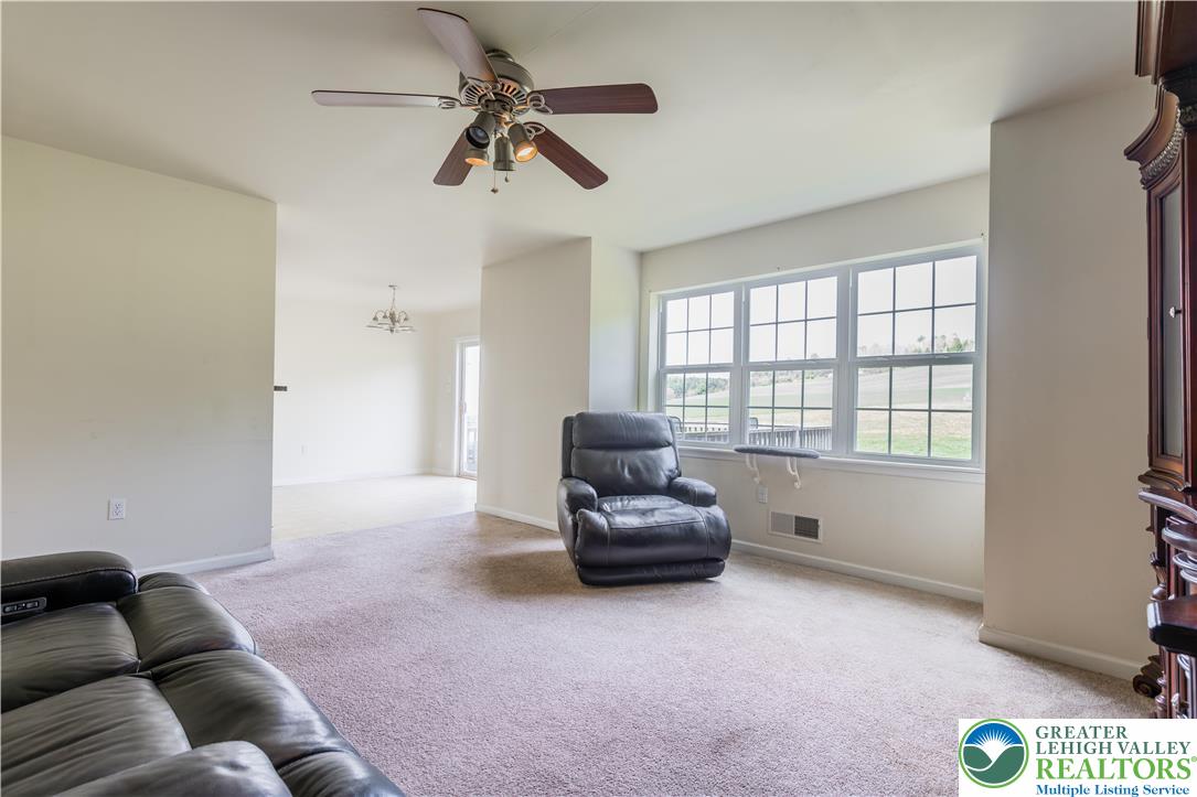 707 Gilbert Road Gilbert, PA 18331 - Photo 17 of 46