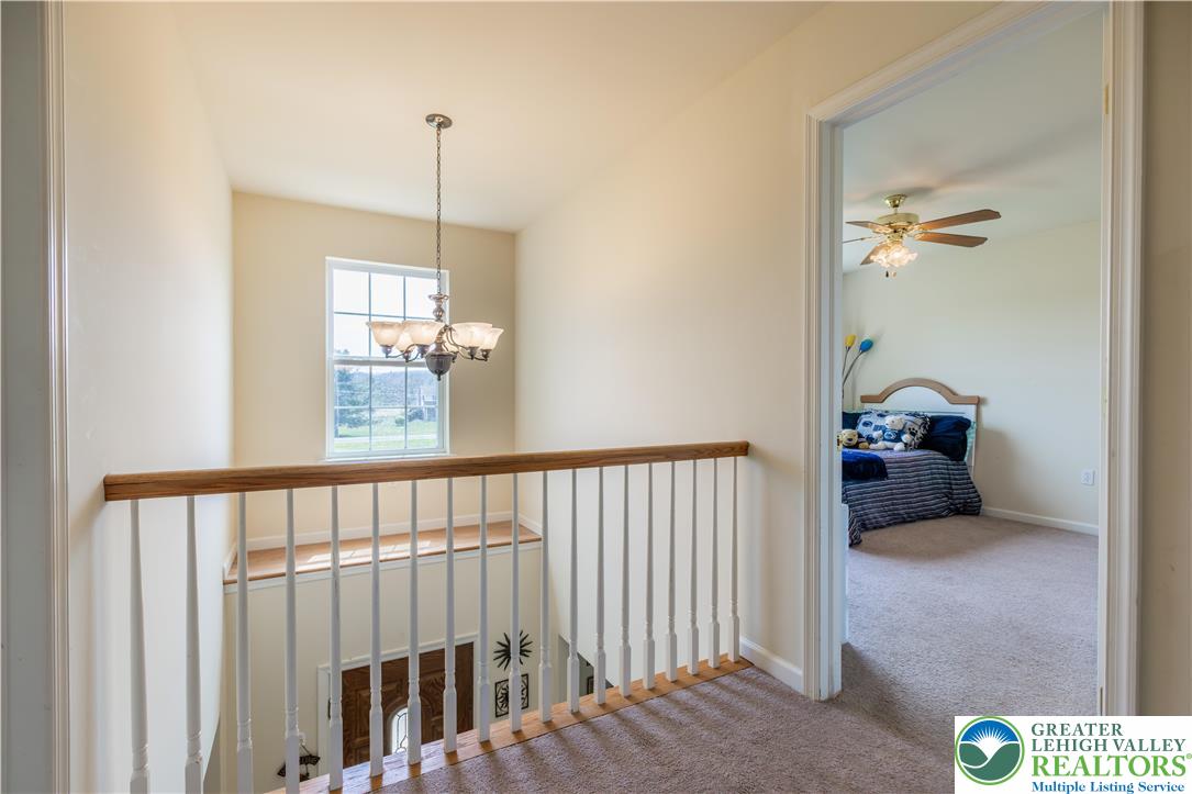 707 Gilbert Road Gilbert, PA 18331 - Photo 18 of 46
