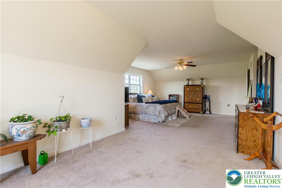707 Gilbert Road Gilbert, PA 18331 - Photo 28 of 46