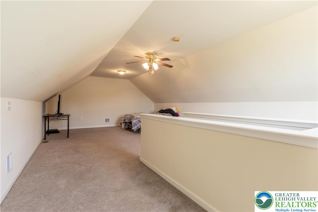 707 Gilbert Road Gilbert, PA 18331 - Photo 34 of 46