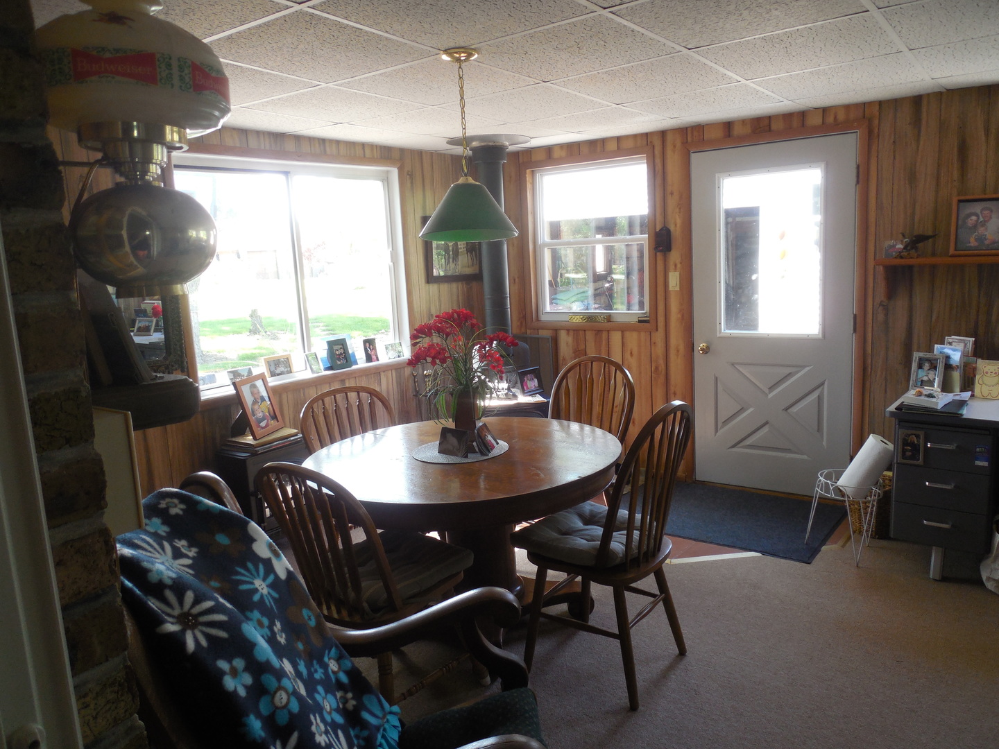 12340 West Offner Road Manhattan, IL 60442 - Photo 16 of 38 a dining room with furniture and window