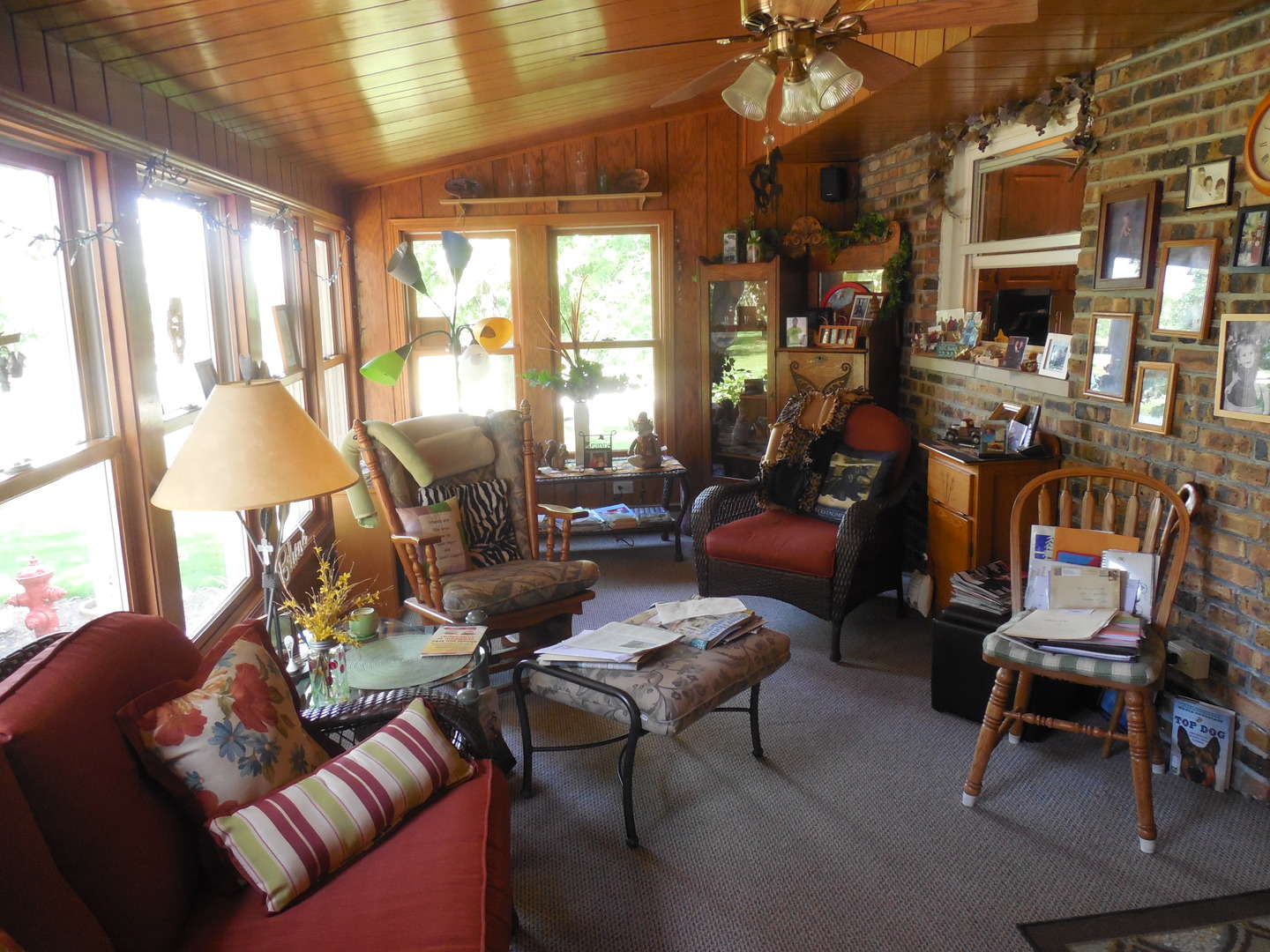 12340 West Offner Road Manhattan, IL 60442 - Photo 18 of 38 a living room with furniture and a large window