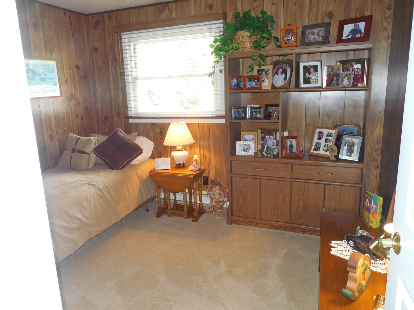 12340 West Offner Road Manhattan, IL 60442 - Photo 25 of 38 a bed room with a bed and a chair