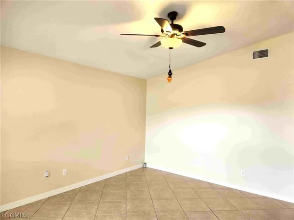 $1,700 | 2120 Snead Drive, Lehigh Acres, FL 33973