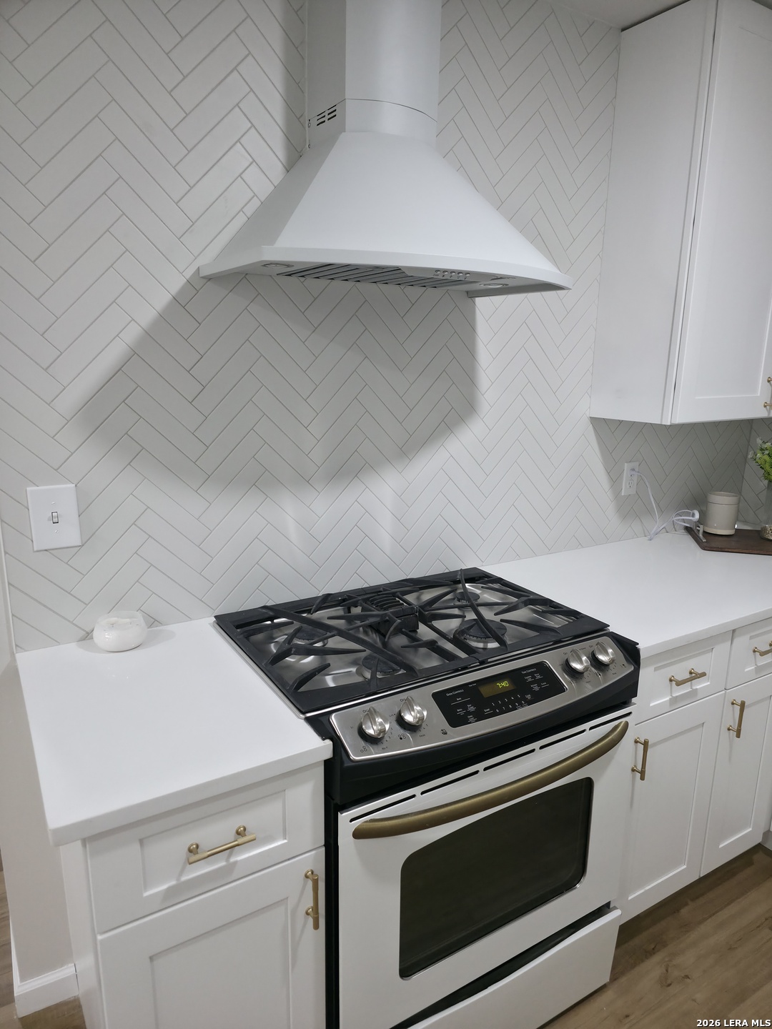 304 Sheraton Avenue Austin, TX 78745 - Photo 14 of 33