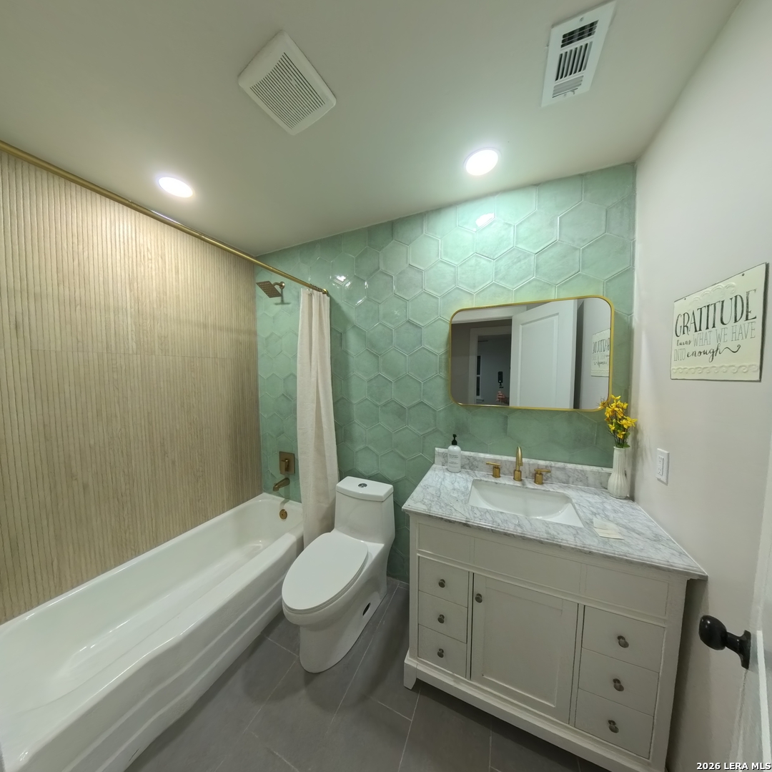 304 Sheraton Avenue Austin, TX 78745 - Photo 18 of 33