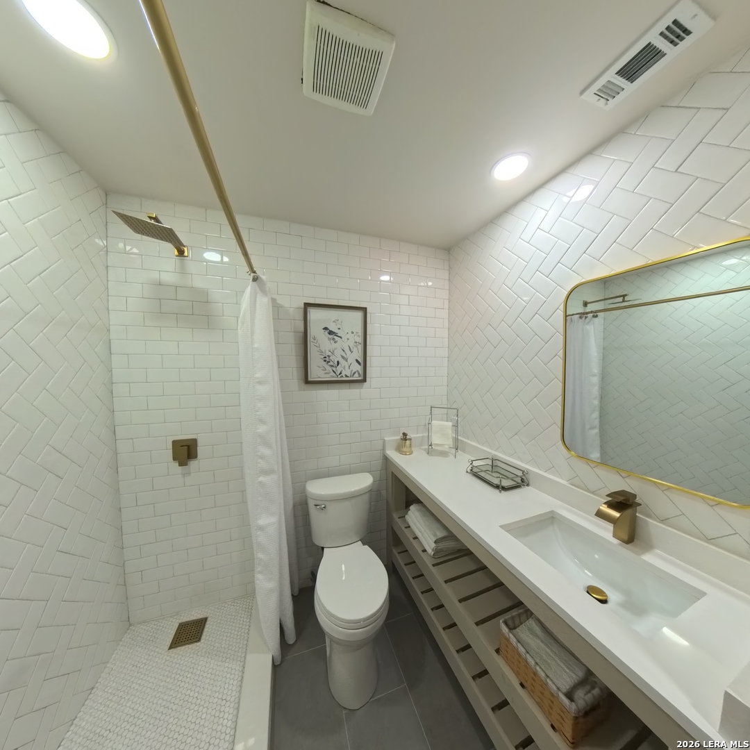 304 Sheraton Avenue Austin, TX 78745 - Photo 23 of 33