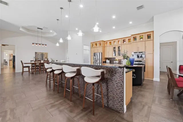 $3,450,000 | 3215 Gulf City Road, Ruskin, FL 33570