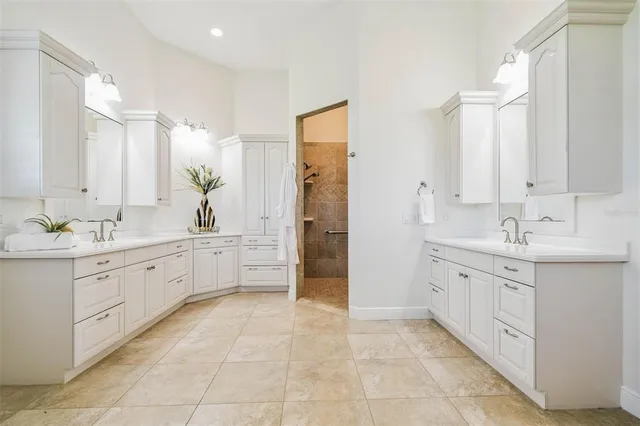 $3,450,000 | 3215 Gulf City Road, Ruskin, FL 33570