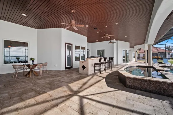 $3,450,000 | 3215 Gulf City Road, Ruskin, FL 33570