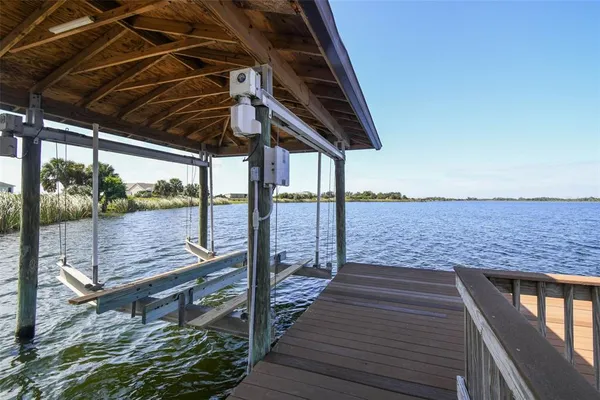 $3,450,000 | 3215 Gulf City Road, Ruskin, FL 33570