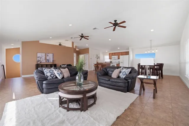 $3,450,000 | 3215 Gulf City Road, Ruskin, FL 33570