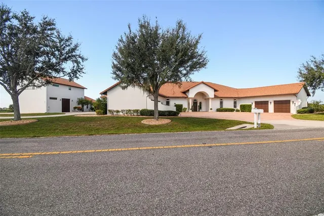 $3,450,000 | 3215 Gulf City Road, Ruskin, FL 33570