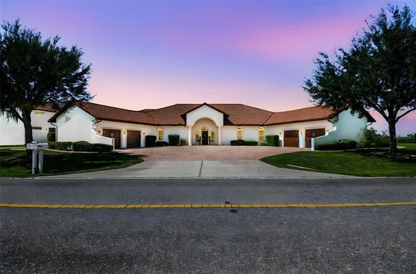 $3,450,000 | 3215 Gulf City Road, Ruskin, FL 33570