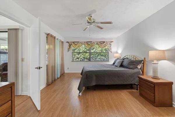 $429,250 | 13196 Southeast Point O Woods Court, Hobe Sound, FL 33455