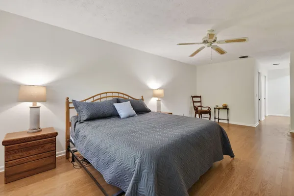 $429,250 | 13196 Southeast Point O Woods Court, Hobe Sound, FL 33455