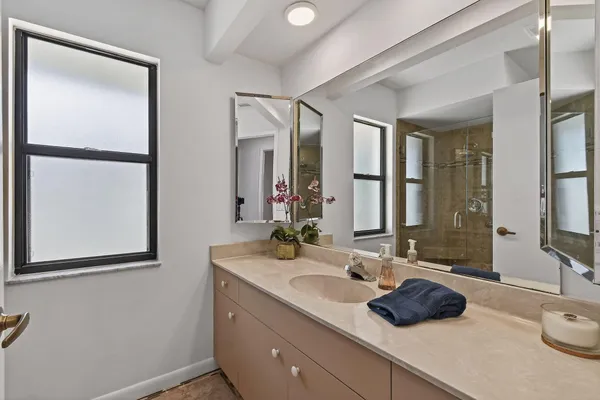 $429,250 | 13196 Southeast Point O Woods Court, Hobe Sound, FL 33455