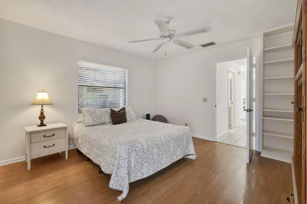 $429,250 | 13196 Southeast Point O Woods Court, Hobe Sound, FL 33455