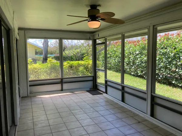 $429,250 | 13196 Southeast Point O Woods Court, Hobe Sound, FL 33455