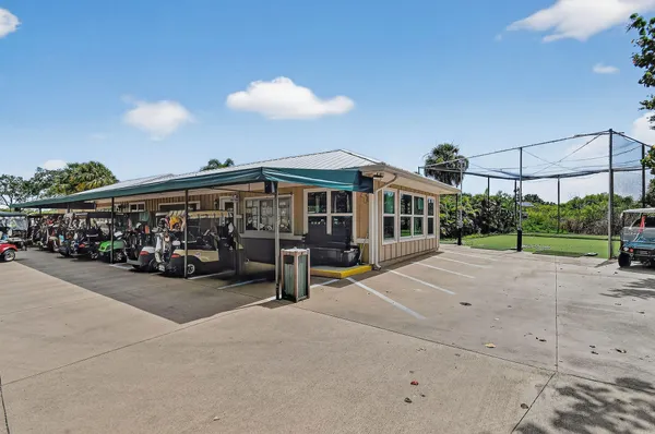 $429,250 | 13196 Southeast Point O Woods Court, Hobe Sound, FL 33455