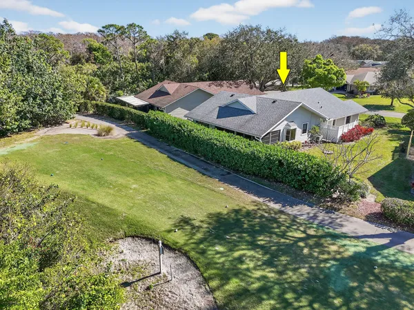 $429,250 | 13196 Southeast Point O Woods Court, Hobe Sound, FL 33455