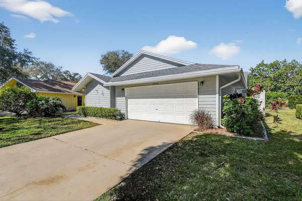 $429,250 | 13196 Southeast Point O Woods Court, Hobe Sound, FL 33455