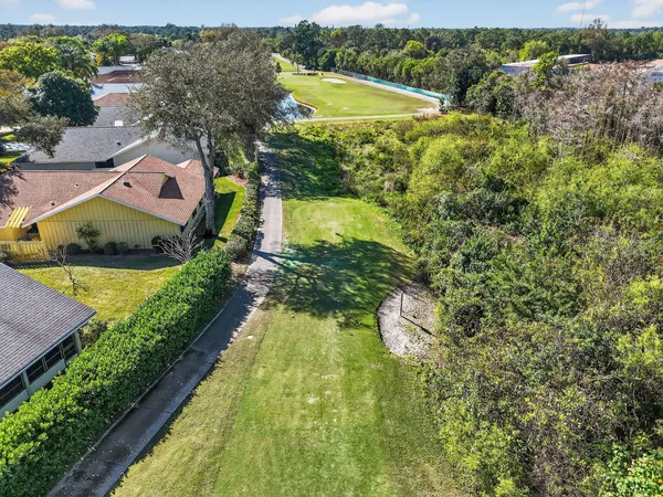 $429,250 | 13196 Southeast Point O Woods Court, Hobe Sound, FL 33455