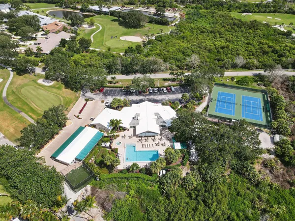 $429,250 | 13196 Southeast Point O Woods Court, Hobe Sound, FL 33455