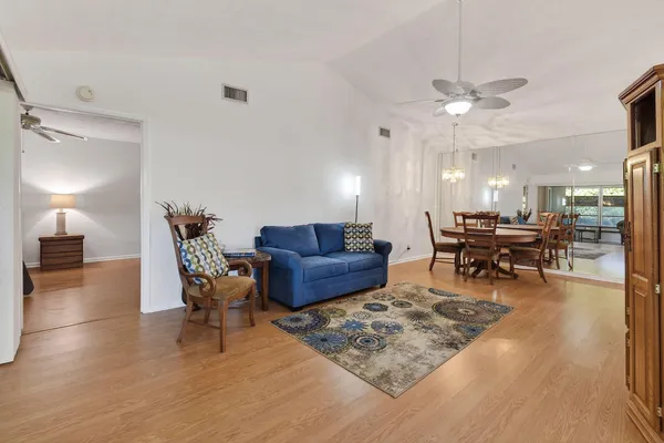 $429,250 | 13196 Southeast Point O Woods Court, Hobe Sound, FL 33455