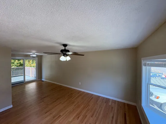 $3,200 | 15 Kingston Drive, Nashua, NH 03060