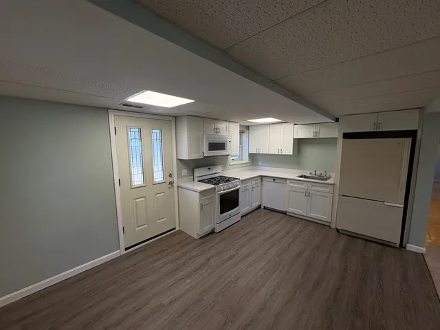 $3,200 | 15 Kingston Drive, Nashua, NH 03060