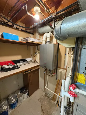 $3,200 | 15 Kingston Drive, Nashua, NH 03060