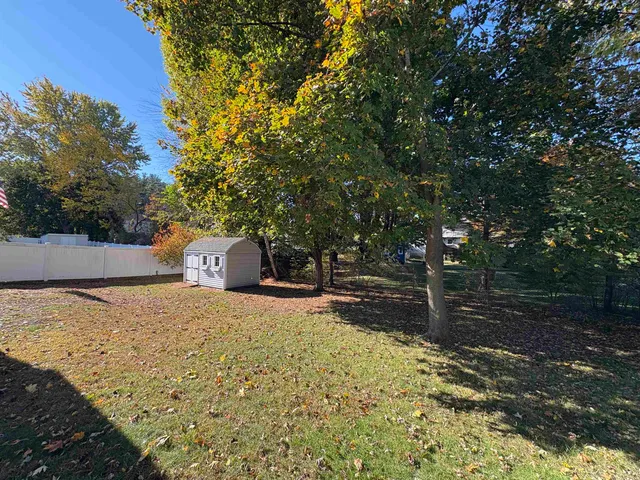 $3,200 | 15 Kingston Drive, Nashua, NH 03060