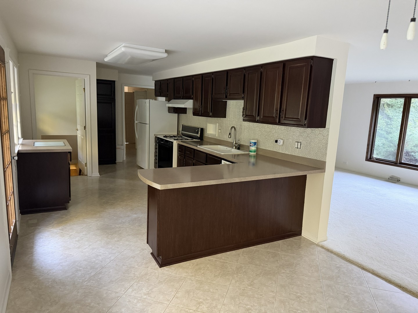 1842 Thomas Atkinson Road Inverness, IL 60067 - Photo 8 of 16
