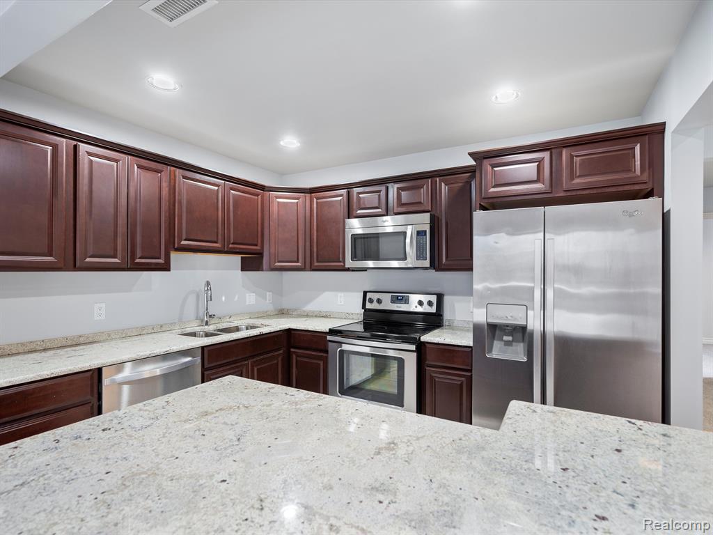 24393 Evergreen Road Southfield, MI 48075 - Photo 4 of 22