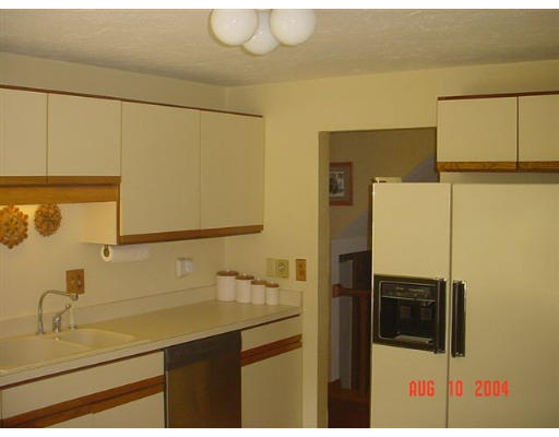 450 Sterling Road Holden, MA 01522 - Photo 5 of 6 a bathroom with a sink and mirror