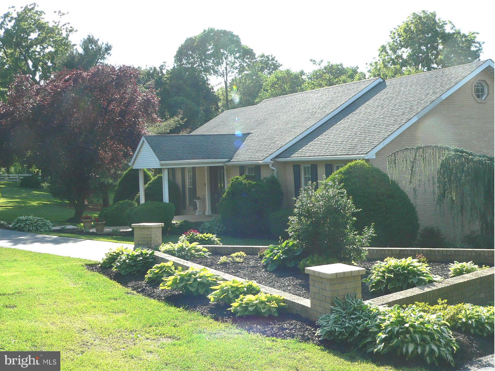 10200 Kelly Road Walkersville, MD 21793 - Photo 5 of 30 Professionally landscaped