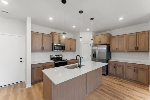 $435,000 | 1101 Annacotte Lane, Rosemount, MN 55068