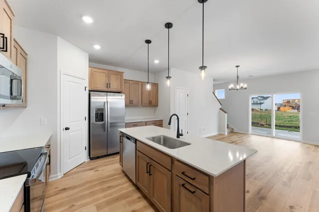 $435,000 | 1101 Annacotte Lane, Rosemount, MN 55068