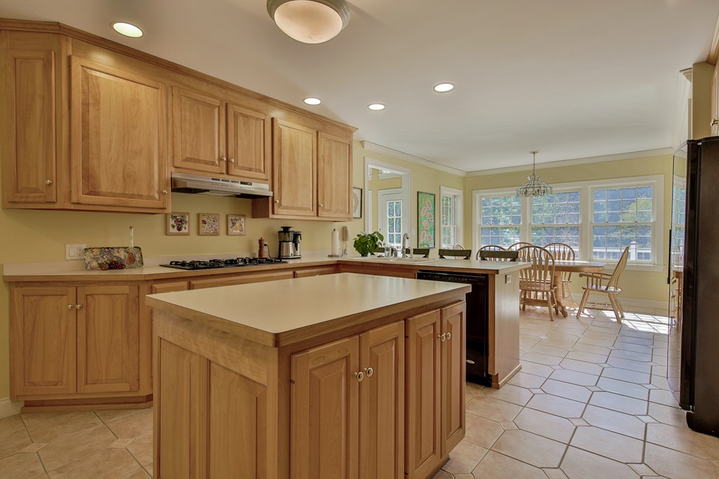 25 Woodman Road Amesbury, MA 01913 - Photo 15 of 30