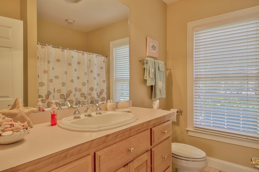 25 Woodman Road Amesbury, MA 01913 - Photo 22 of 30