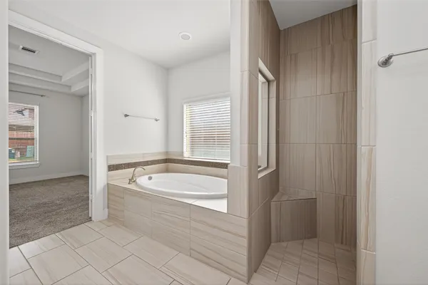 $450,000 | 15410 Trumball Manor Drive, Humble, TX 77346