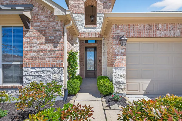 $450,000 | 15410 Trumball Manor Drive, Humble, TX 77346