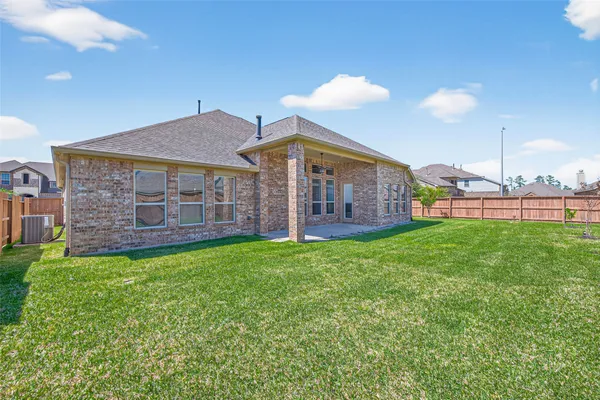 $450,000 | 15410 Trumball Manor Drive, Humble, TX 77346