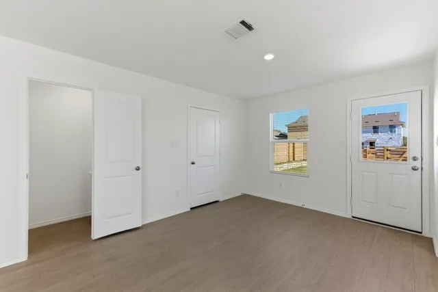 $1,795 | 385 Keefer, Kyle, TX 78640