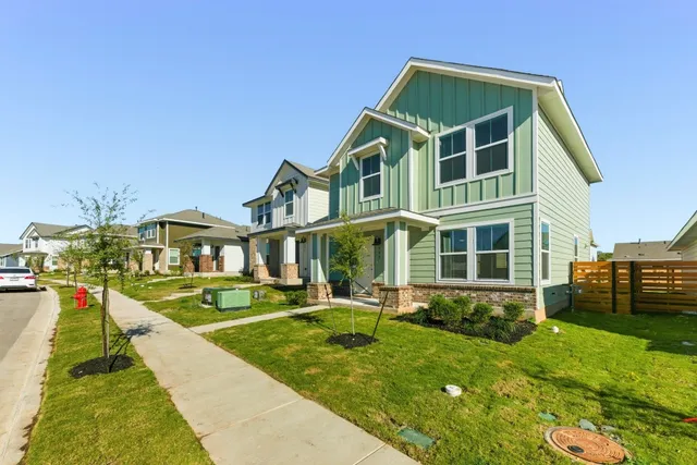 $1,795 | 385 Keefer, Kyle, TX 78640