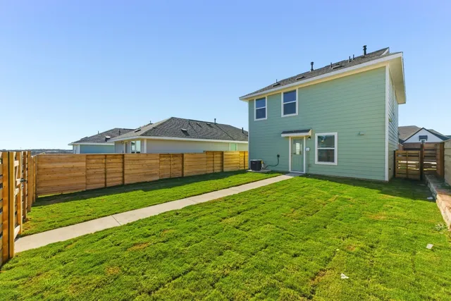 $1,795 | 385 Keefer, Kyle, TX 78640