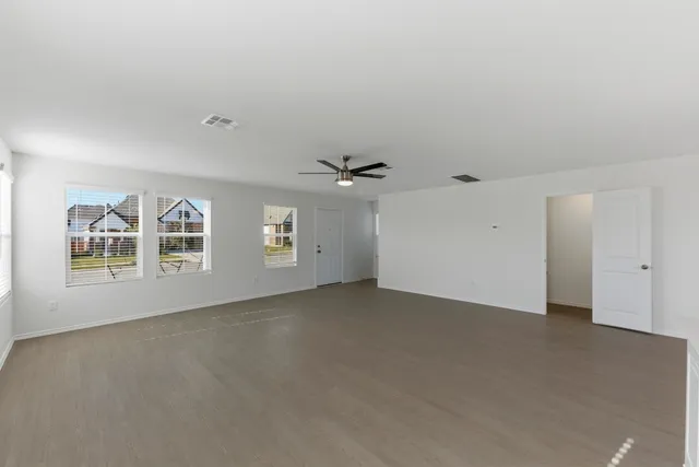 $1,795 | 385 Keefer, Kyle, TX 78640