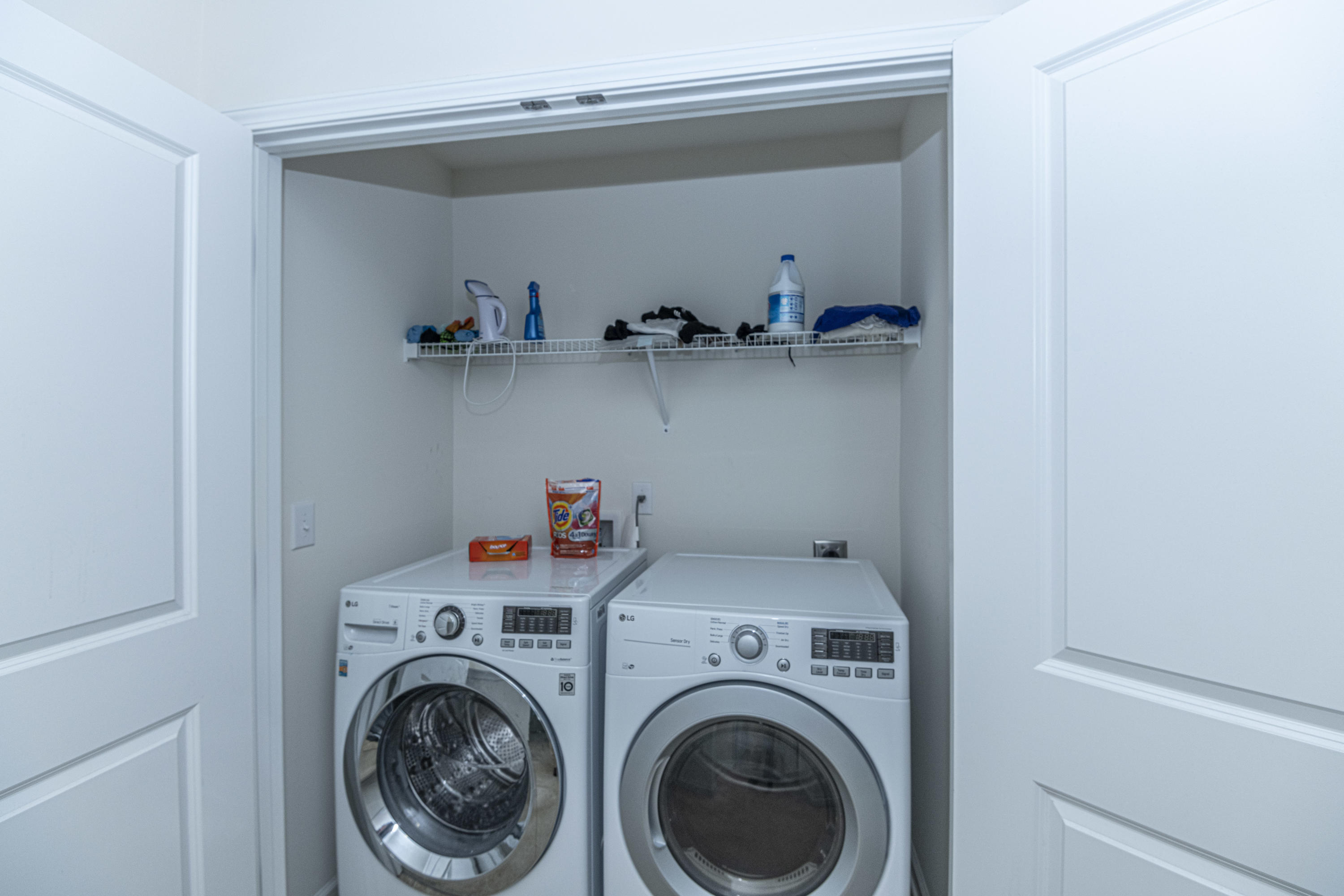 375 Spectrum Road Summerville, SC 29486 - Photo 17 of 28 washer and dryer stay!